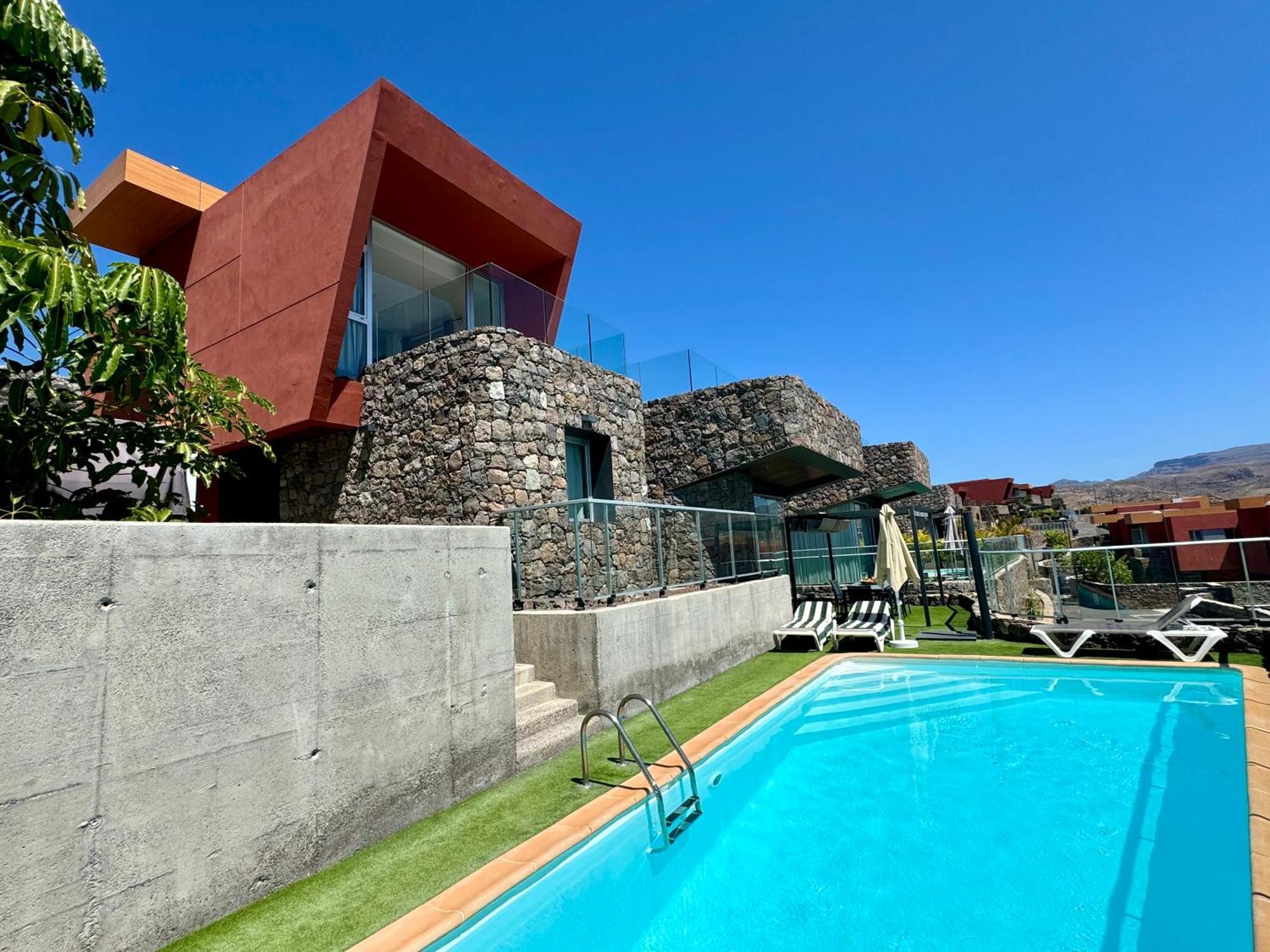 Villa 9 The Dream With Pool And Views By Canaryscape