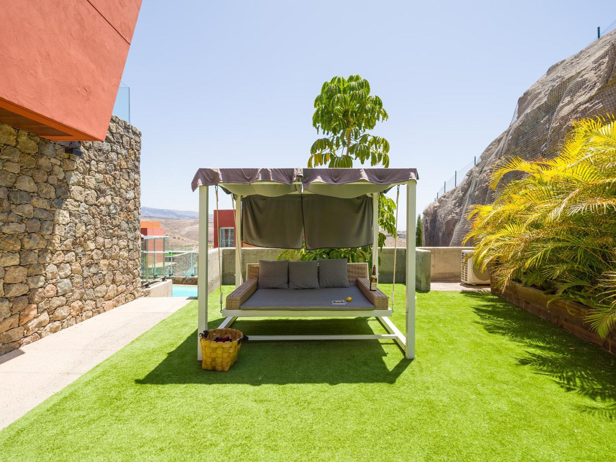 9 The Dream With Pool And Views By Canaryscape *